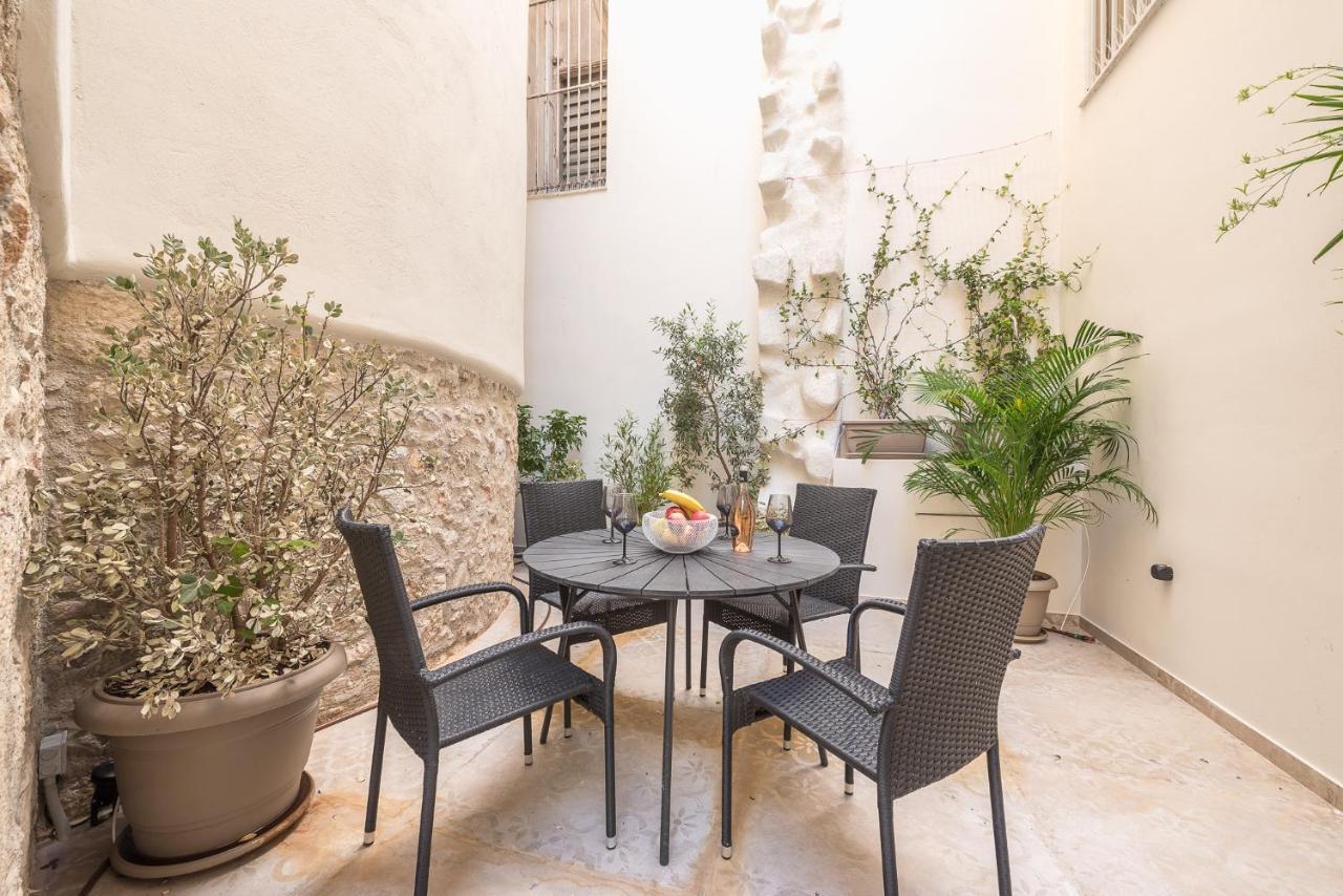 Apollonos 28 Luxury Suites Atenas Exterior foto