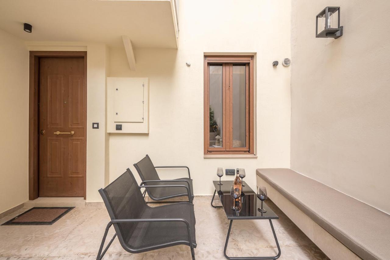 Apollonos 28 Luxury Suites Atenas Exterior foto